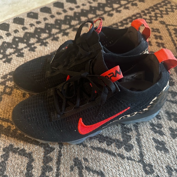 Nike Vapor Max - Picture 2 of 2